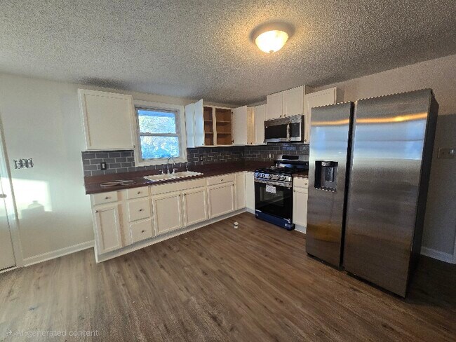 Photo - 1321 W May Ave