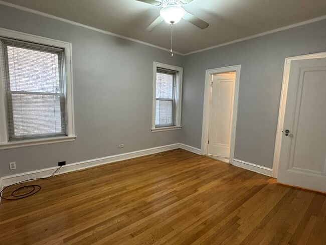 Photo - 4907 N Washtenaw Ave Unit 1