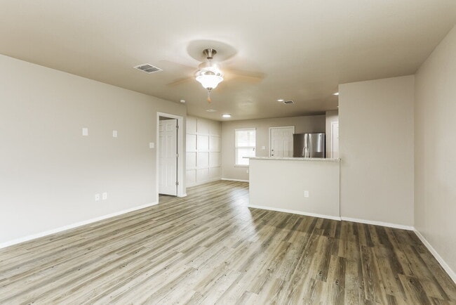 Photo - 3215 Pedernales Dr