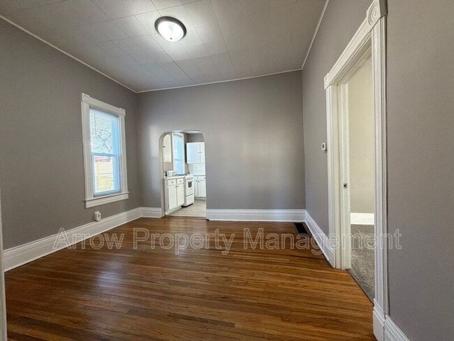 Photo - 2267 Dudley St