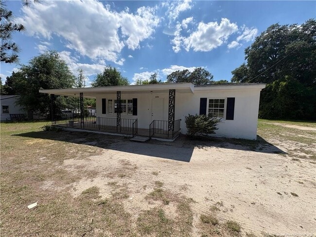 Building Photo - 2690 Belhaven Rd