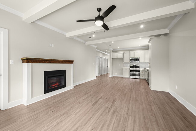Photo - 8007 Arnold Rd