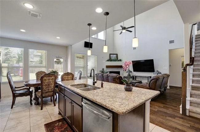 Photo - 694 Oyster Creek