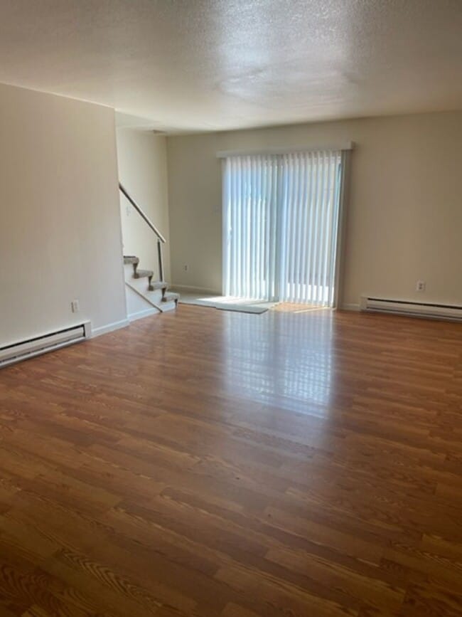 Photo - <b>Newly Remodeled Two Bedroom with Washer & Dryer<br><br> Unit 317 Smithridge Park Reno, NV 89502