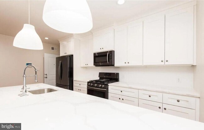 Photo - 1420 E Susquehanna Ave Unidad E