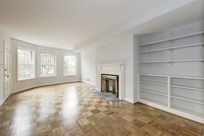 Photo - 516 6th St SE Unit b