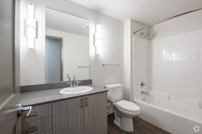 2BD, 2BA - 974-987SF
