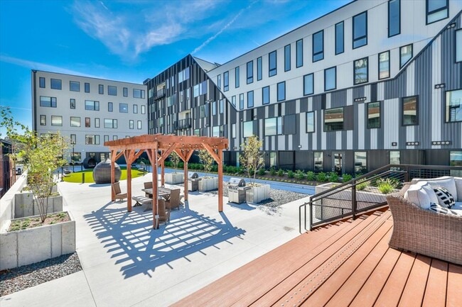 Photo - 812 S Theresa Ave Unit 303.1290878