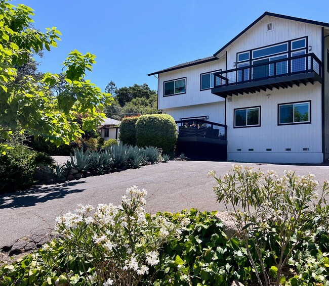 Photo - 4640 Montgomery Dr Apartamento Unidad 4640 Montgomery Dr