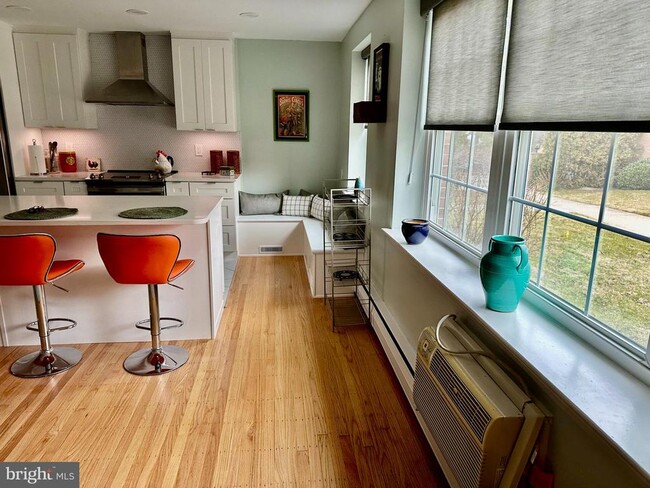 Photo - 1334 Montgomery Ave Unit B1