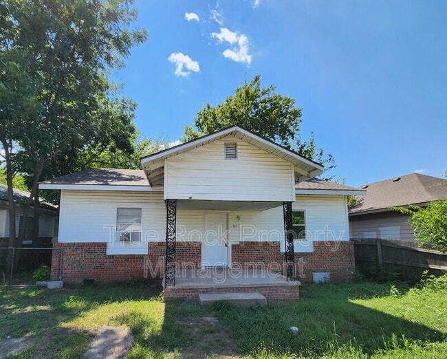 Building Photo - 915 N Highland Ave Rental