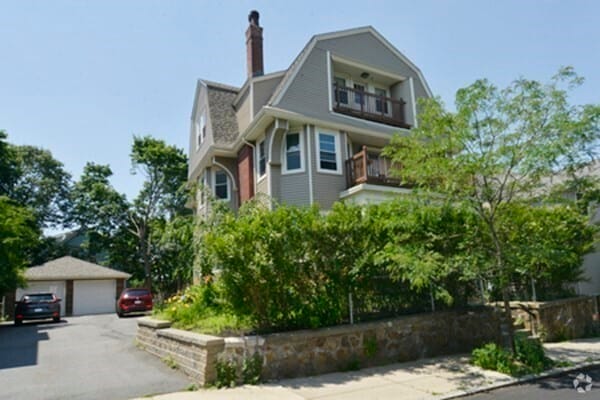 Building Photo - 35 Patten St Unit 3 Rental