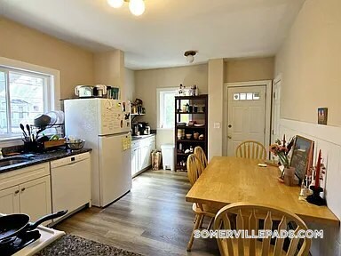 43 Curtis St Unit 1