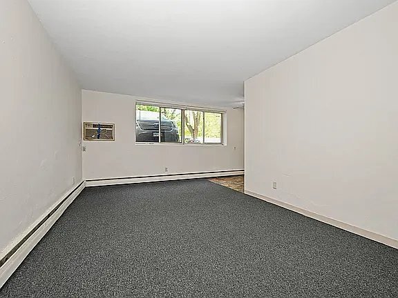 Photo - 515 5th St SE