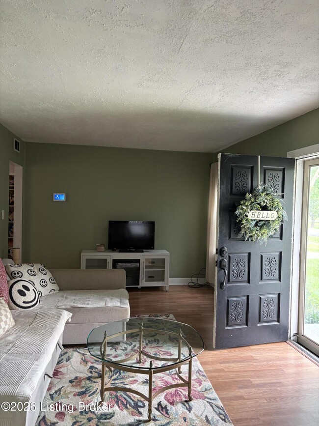 Photo - 2725 Alanmede Rd