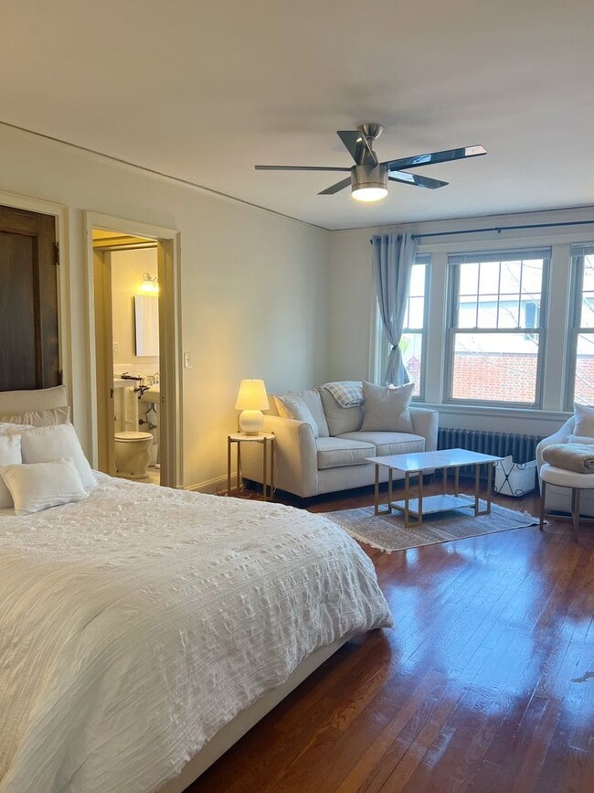 Photo - Elliott Apartments