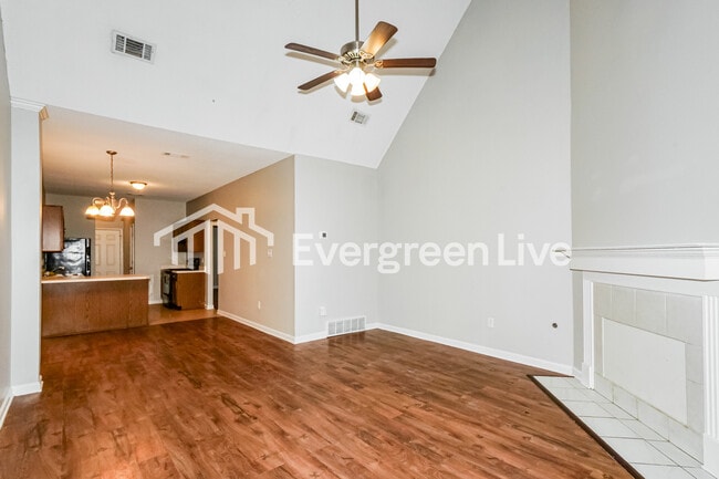 Photo - 1180 Brady Hollow Ln