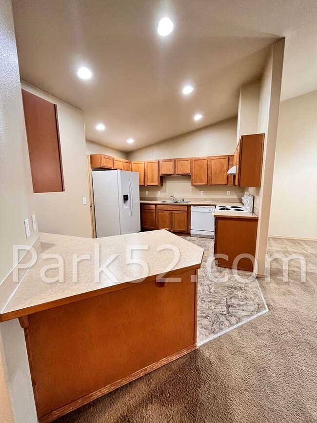 Photo - 3-Bedroom Duplex Home - Gated Community - South Hill Unit 15502