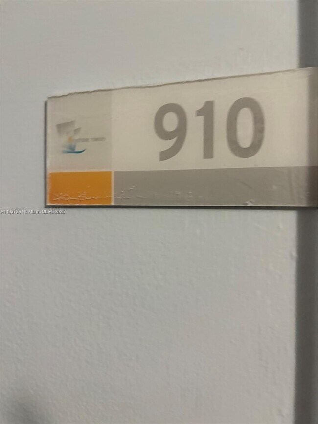 Photo - 2020 NE 135th St Condo Unit 910
