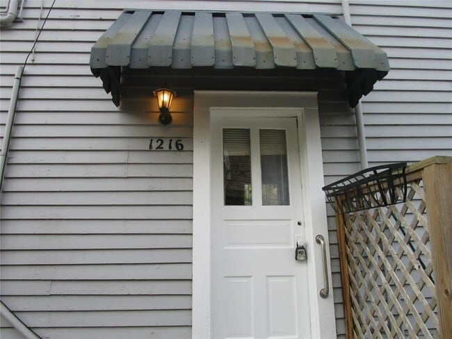 Photo - 1216 Post Office Rear St