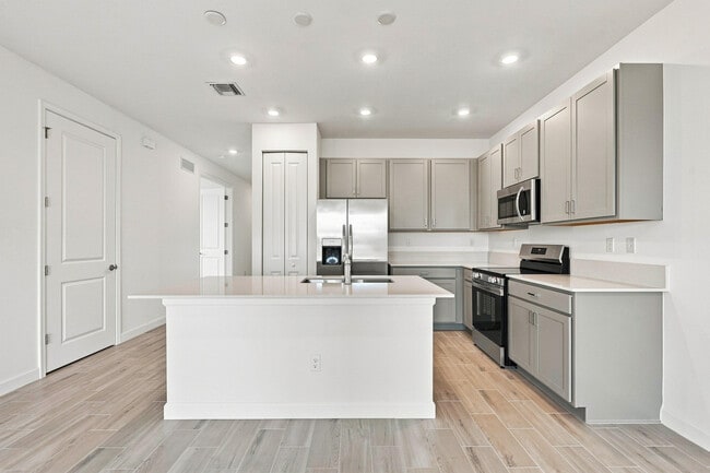 Photo - 3640 Spanish Cedar Pl
