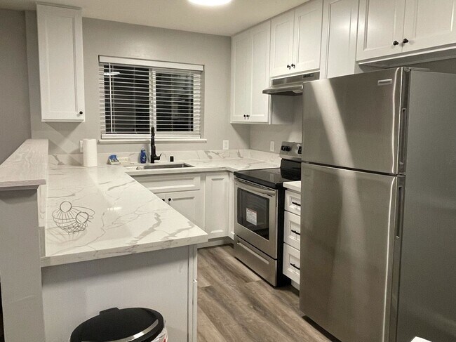 Photo - 1592 Quebec Ct Unit 4