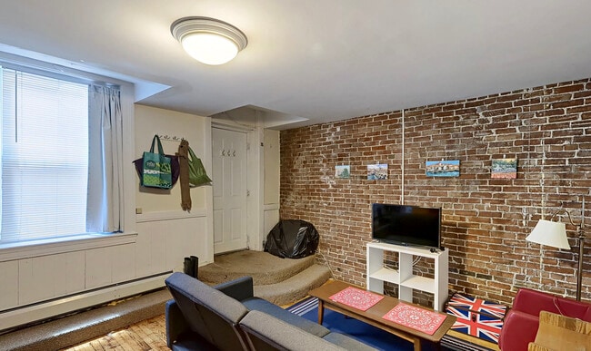 Photo - 5 Symphony Rd Unidad B