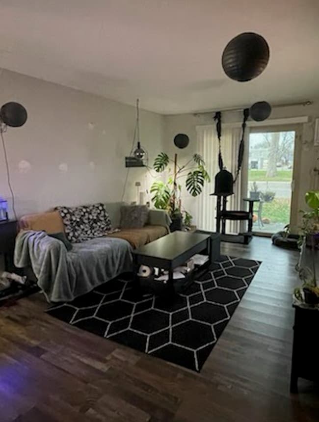 Building Photo - Valley Park (WBW) Association Unit 903-3