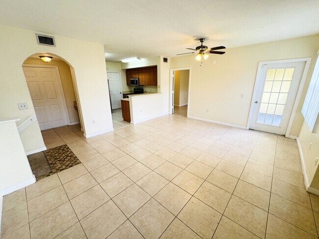 Photo - 705 Belmont Ln