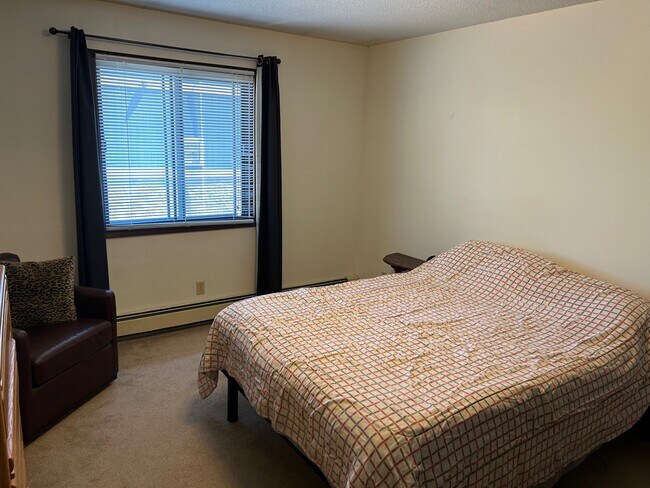 Bedroom - Greenwood