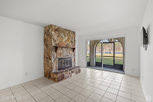 Building Photo - 1530 El Prado Rd Unit 2 Rental