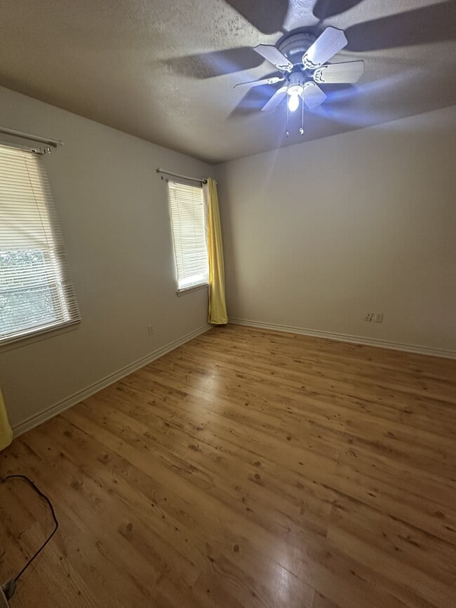 Photo - 1206 Tom Dee St