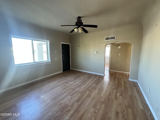 Photo - 7224 Dale Rd