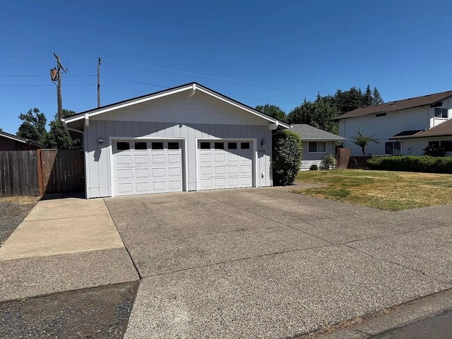 Photo - 1422 Lawnridge Ave