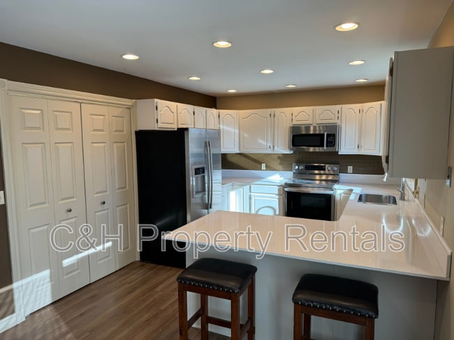 Photo - 2080 Glasser Pl