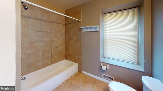 Photo - 211 Front St Unit 3