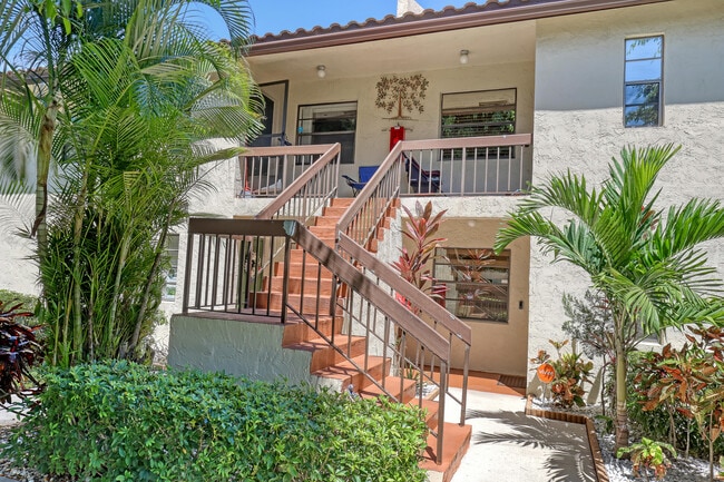 Building Photo - 21662 Arriba Real Unit 44-D