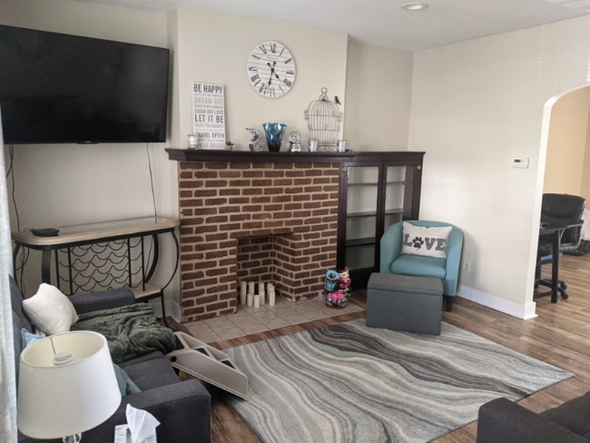 Photo - 3606 Pary Ave