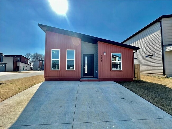 Photo - 1101 States Ave