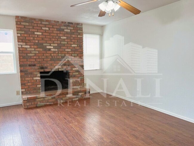 Photo - 647 S Bermuda Cir