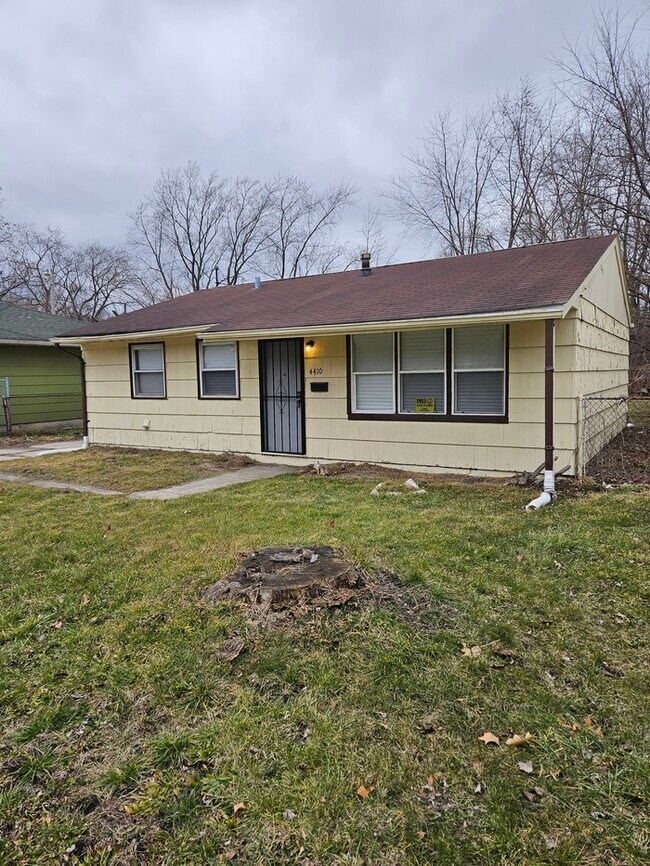 House available for Section 8 voucher program - House available for Section 8 voucher program