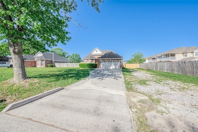 Photo - 1189 Lovett St