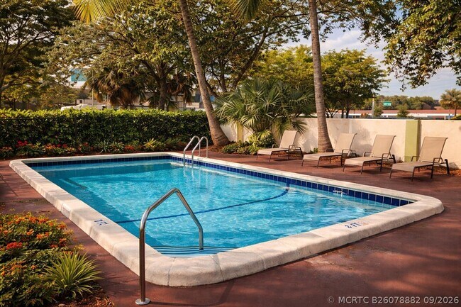 3305 NW 101st Ave