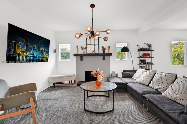 Photo - 37 NW 47th St