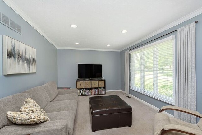 Photo - Lovely 4 Bedroom 2 Bath Home in Carmel!
