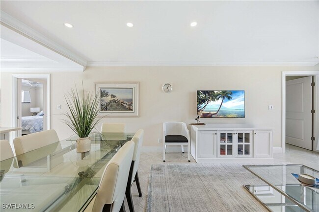 Photo - 610 Broad Ave S Unit J610