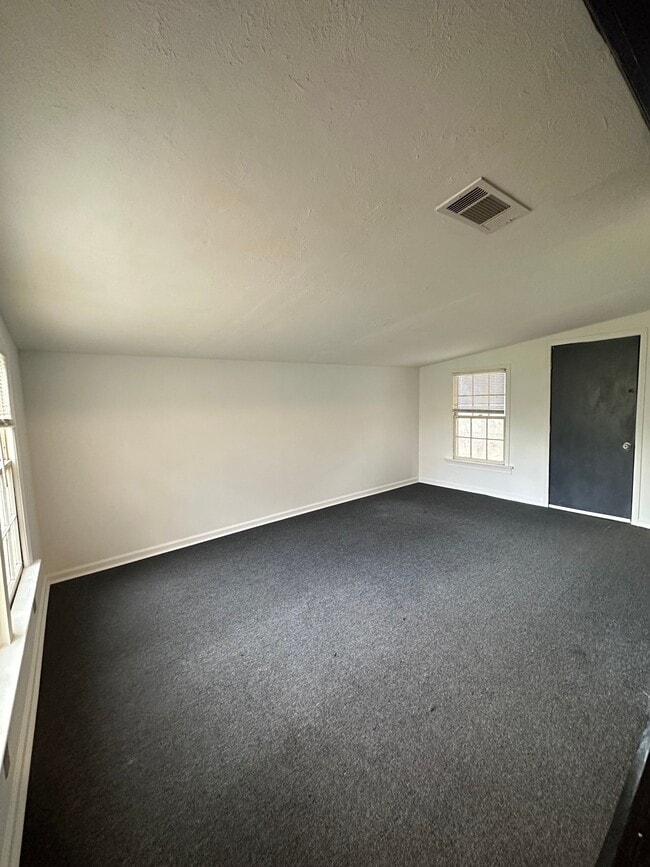 Photo - 1105 Christy St