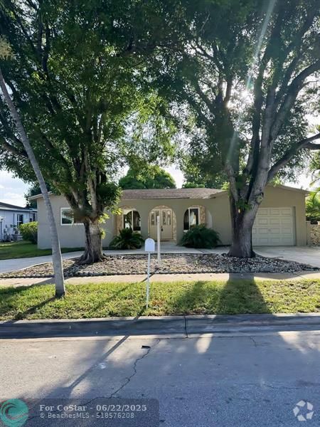 Building Photo - 880 SW 49th Terrace Rental