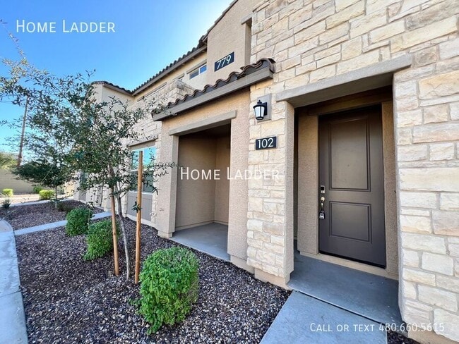 Photo - 779 E Doral Ave