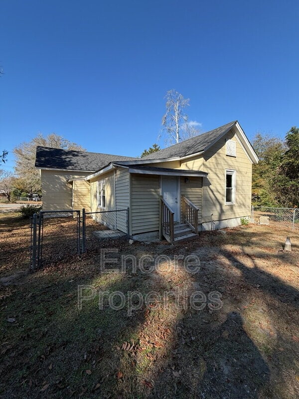 Photo - 2003 Burnett Ave